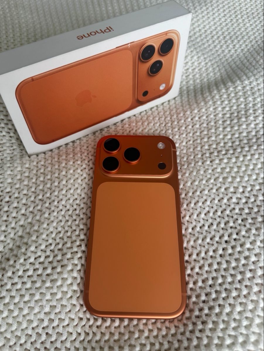 Apple Telefoni cellulari / Smartphones: iPhone 17 Pro, Cosmic Orange – Nuovo (secondo la descrizione) da Volketswil venduto da Di.ha.ch