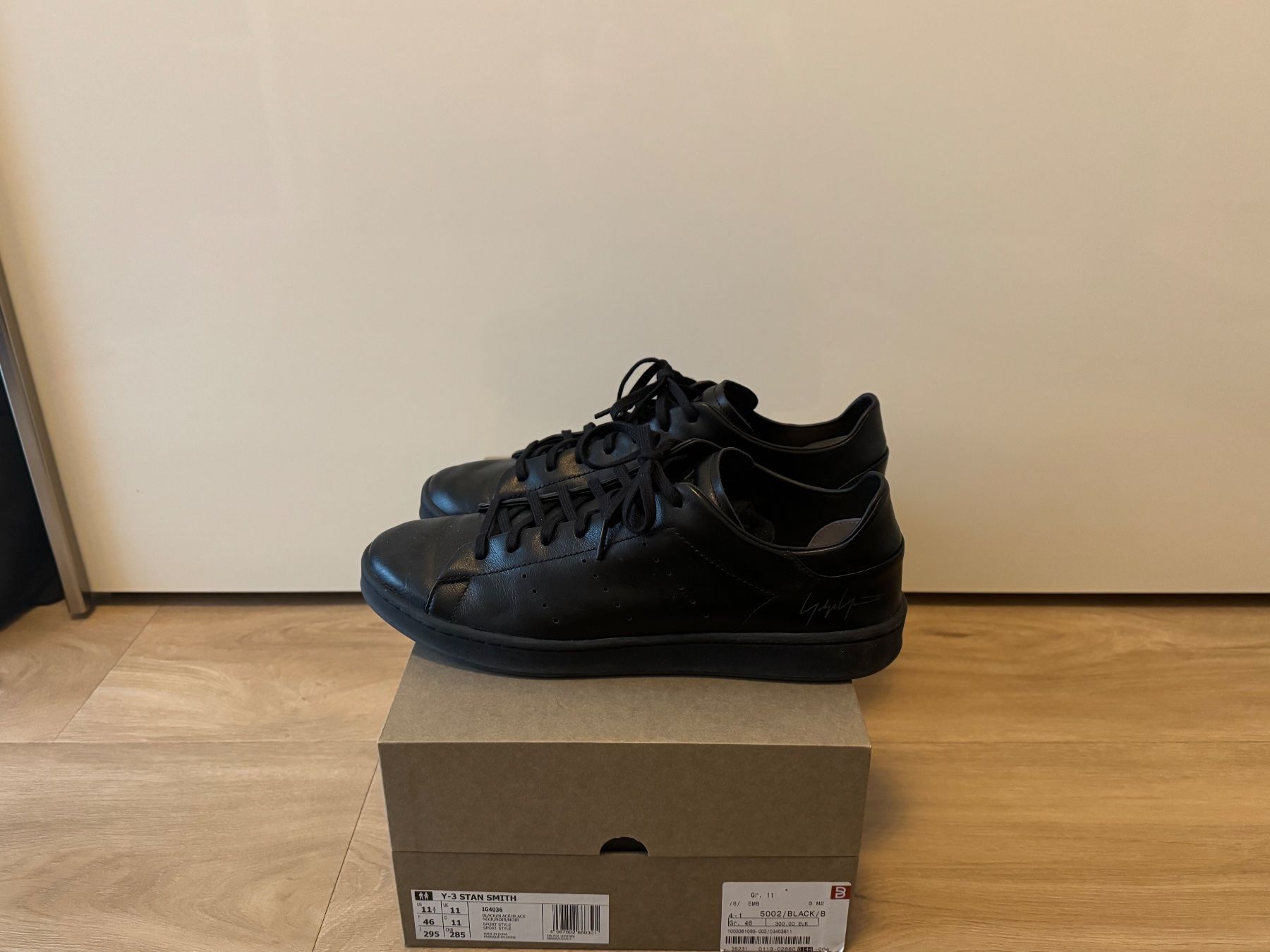 Y-3 Scarpe da uomo: Adidas Y-3 Stan Smitth Gr. 46 – Usato da Wädenswil venduto da Sneakerio 1