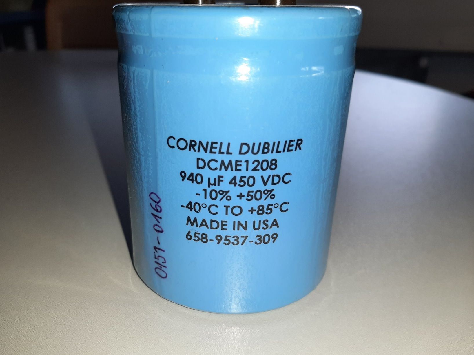Componenti elettronici: Kondensator 450VDC, 940µF – Usato da Effretikon venduto da Misterdyn