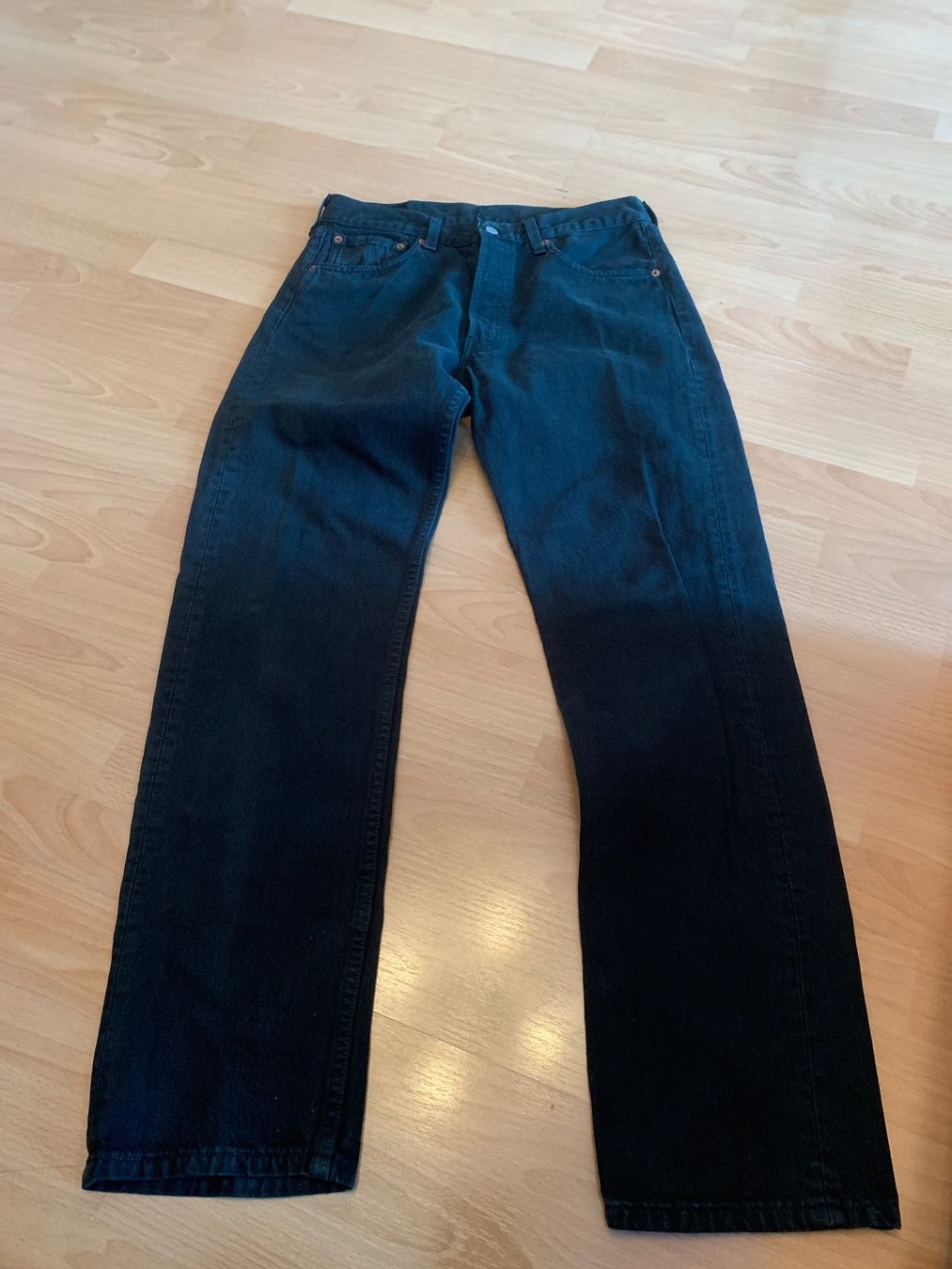 Levi's Jeans: Joli Levi’s 501 vert taille 33/32 – Gebraucht aus MEYRIN von Gwendo10