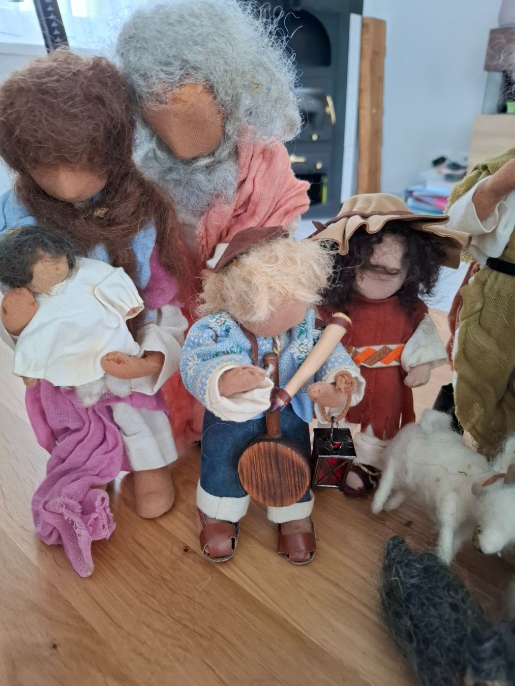 Statuette: Wunderschöne handgefertigte Weihnachtskrippen Figuren – Usato da Grosswangen venduto da michelli. 3