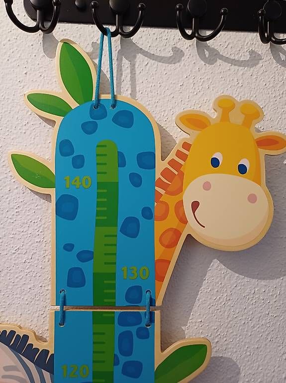 Tutte le decorazioni: Metro da muro per bambini – Usato da Vacallo venduto da ElenaL 1