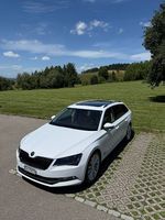 Skoda Superb Kombi 4x4 AHK Top Ausstattung 