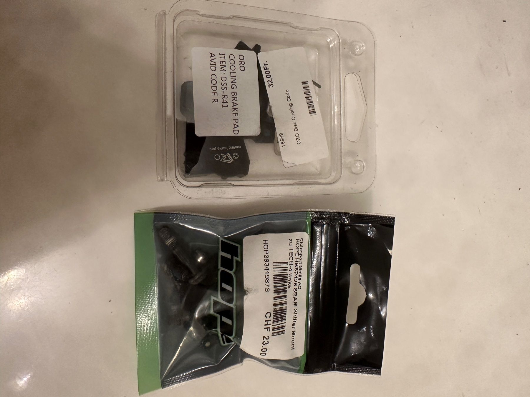 Sram Pezzi di ricambio: SRAM Code R Brake + New ORO Cooling Pads & Hope Mount – Usato da Adliswil venduto da krocan700 1