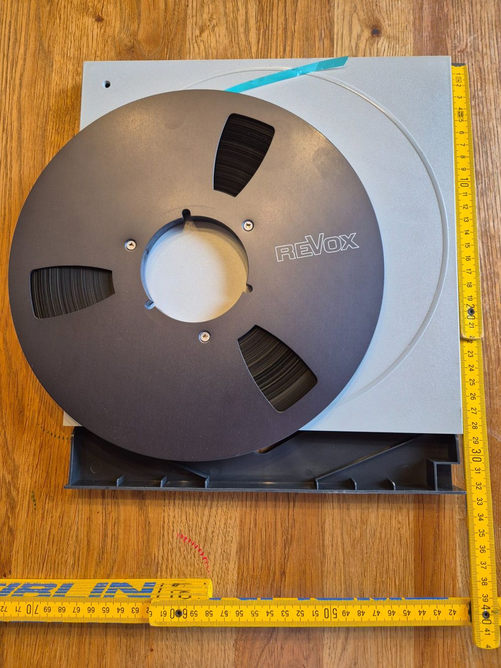 Revox Apparecchi a nastro: Revox Tonbandspule, Metal Schwarz – Usato da Winkel venduto da Heuresis
