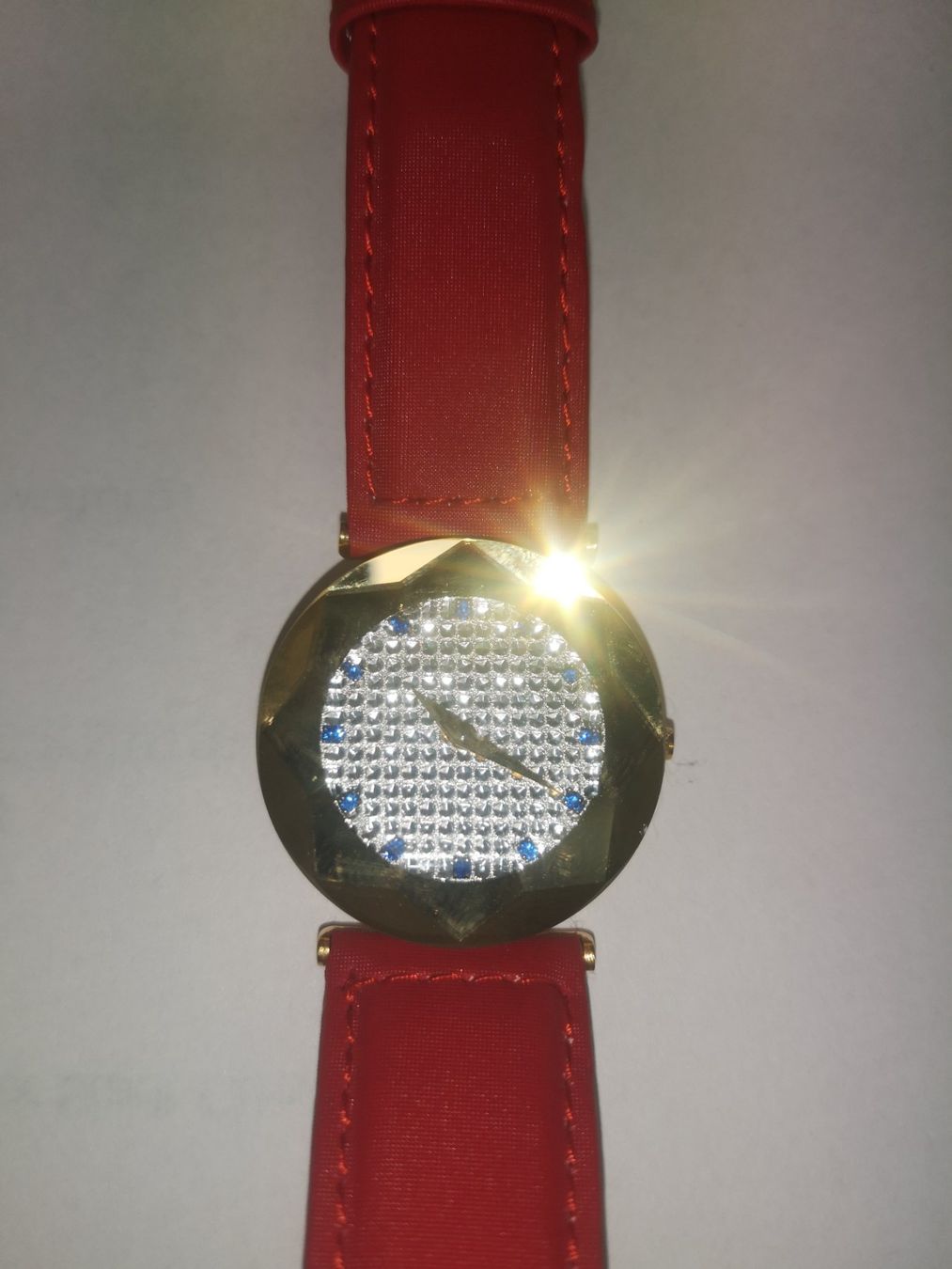 Jowissa Montres: Uhr Jowissa Strass Rot Damenuhr – Neuf (Voir description) à Lostorf par rubileo 1