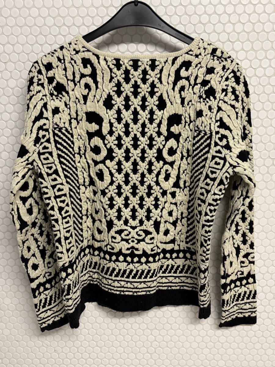 Pullover & Sweatshirts: Vintage Strickpullover, Grösse M, Schwarz/Weiss Muster – Gebraucht aus Basel von ann_7w6q 1