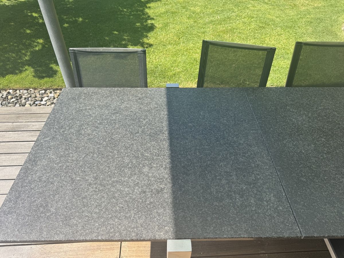 Tavoli: Gartentisch Granit massiv 320 x 90  – Usato da Mörigen venduto da Kummer1 2