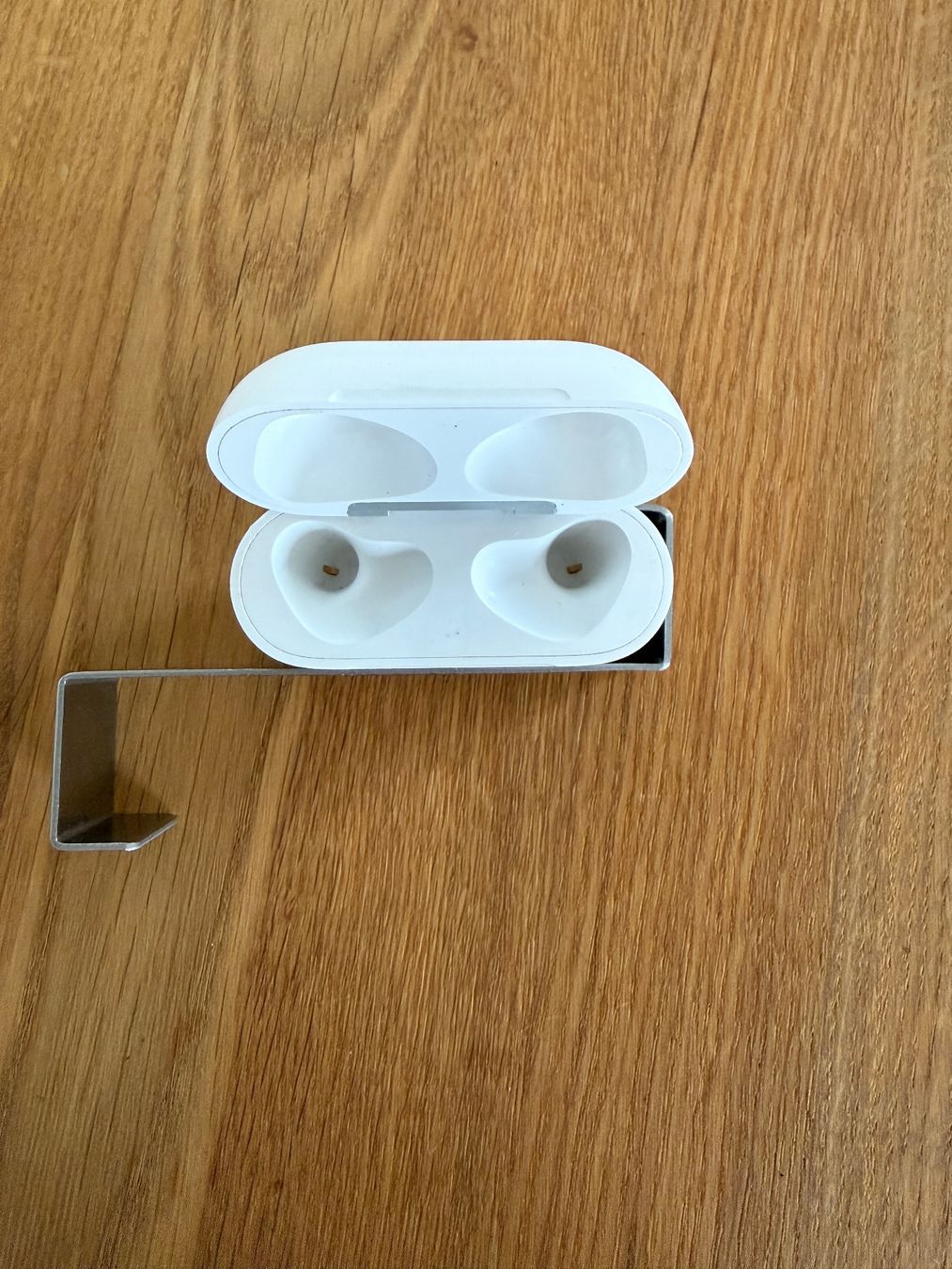 Apple Kopfhörer: APPLE AirPods 3 Charging Case – Gebraucht aus Lausanne von Nine1982 1
