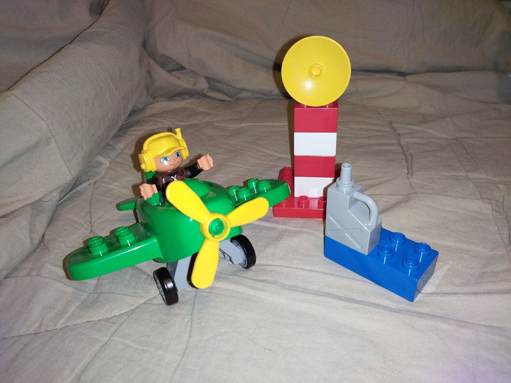 Duplo Spielzeuge: Lego Duplo kleines Flugzeug 10808 – Gebraucht aus Weiach von  1