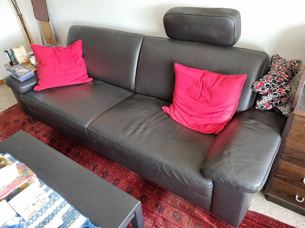 Divani: Ledersofa mit Fusshocker – Usato da Reinach BL venduto da msflash