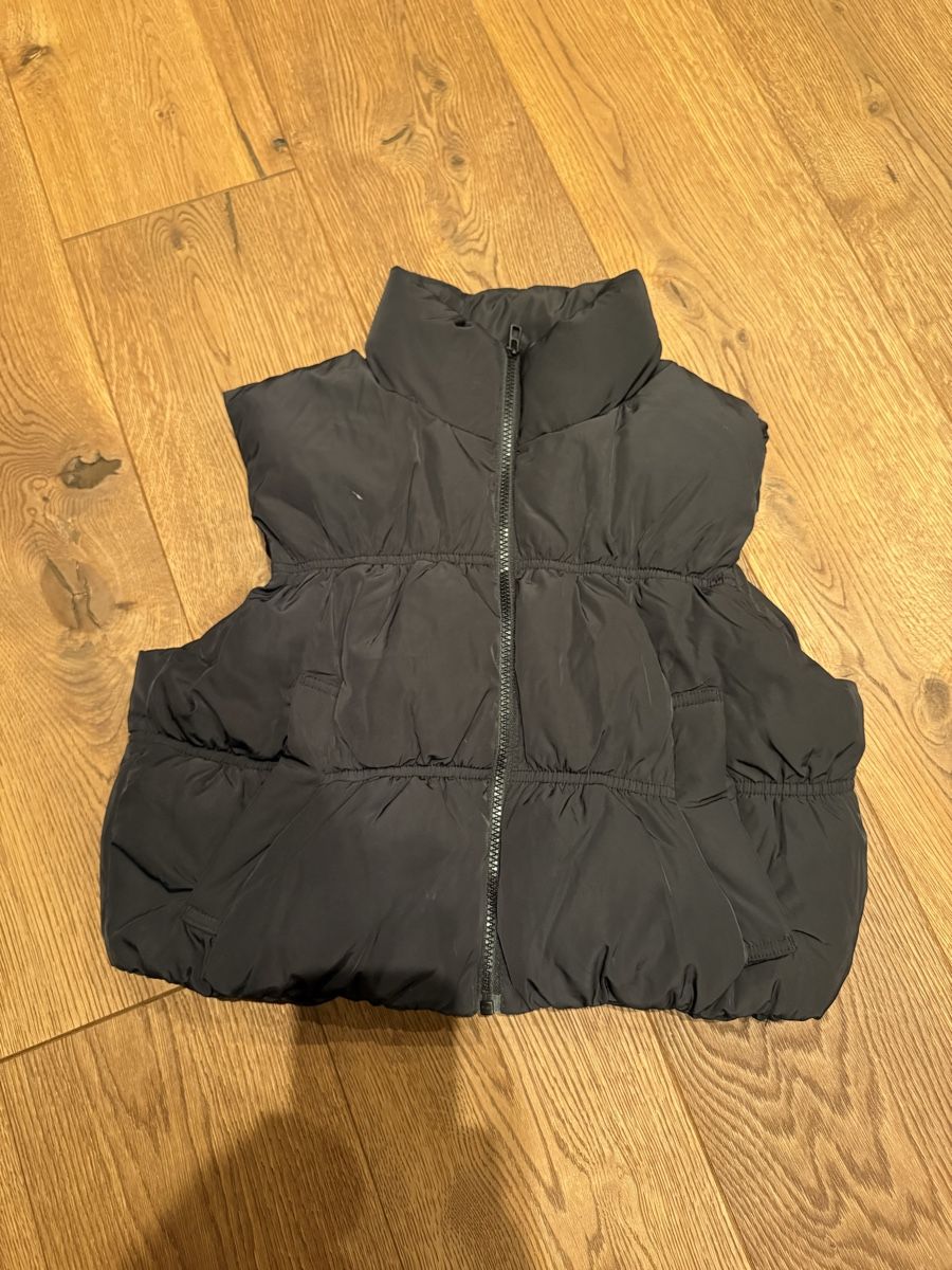 H&M Gilets & Westen: Weste – Gebraucht aus Andwil SG von Skyline21
