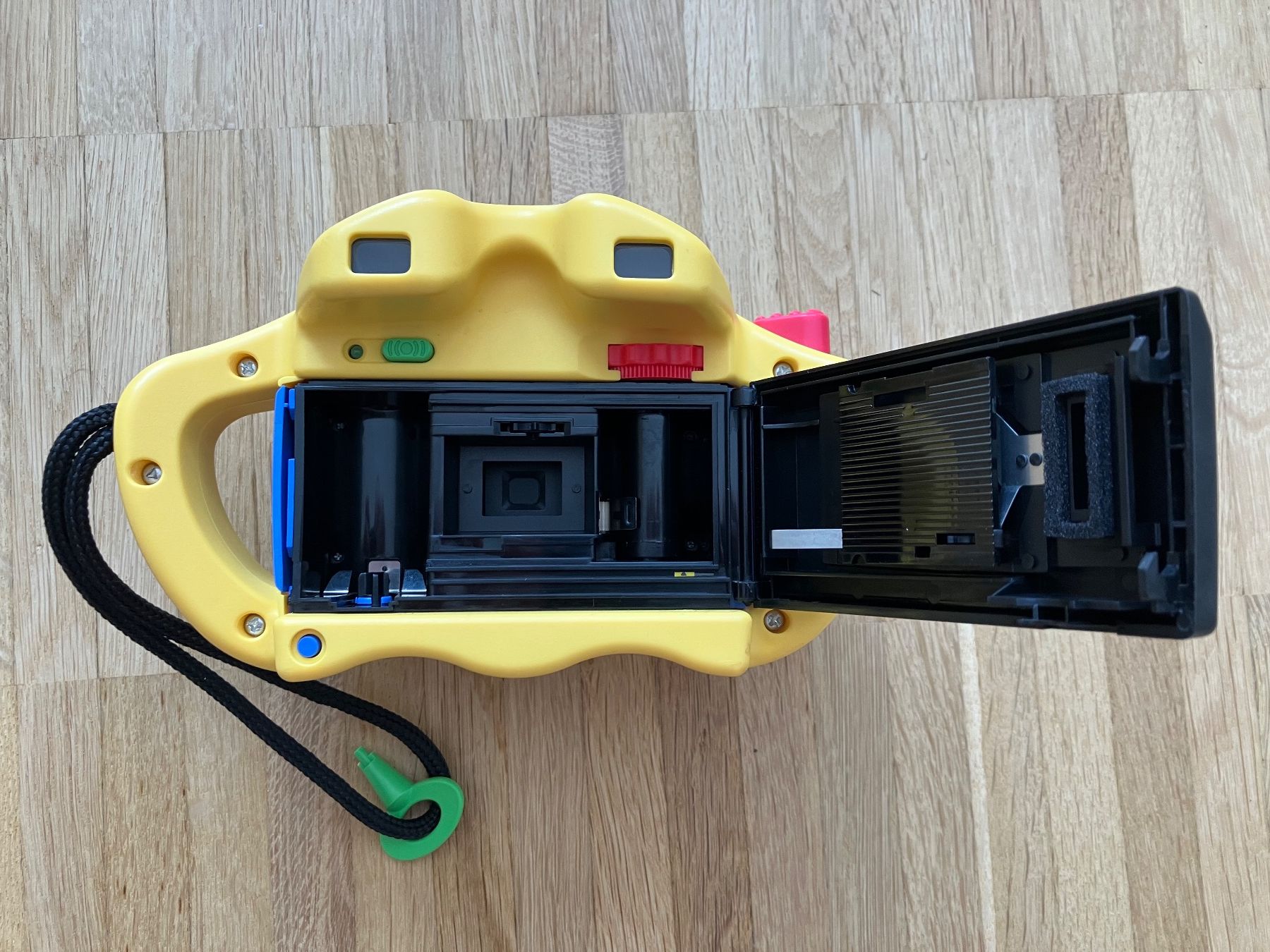 Fotocamera: Fisher-Price 35mm Kamera Analog – Usato da Basel venduto da pat_vq9b 2