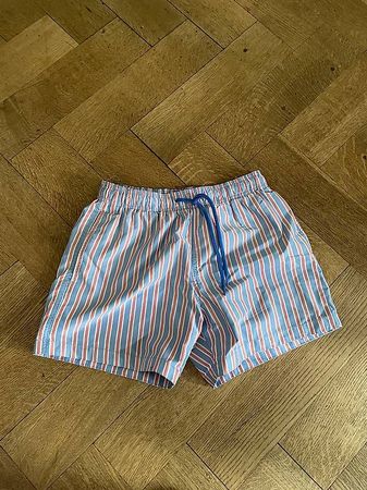kurze Hose blau rot