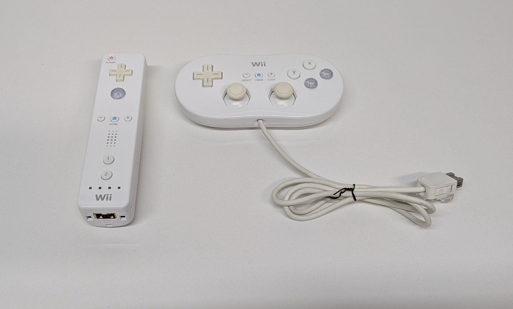 Nintendo Console: Nintendo Wii mit Classic Controller und Retro-Games – Usato da Menziken venduto da mame18 1