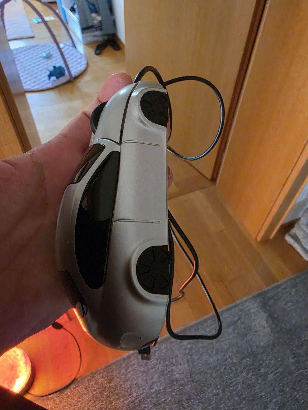 Maus: Computer Maus Auto Form Silber USB Kabel – Gebraucht aus Niederrohrdorf von Sabrina1041 1