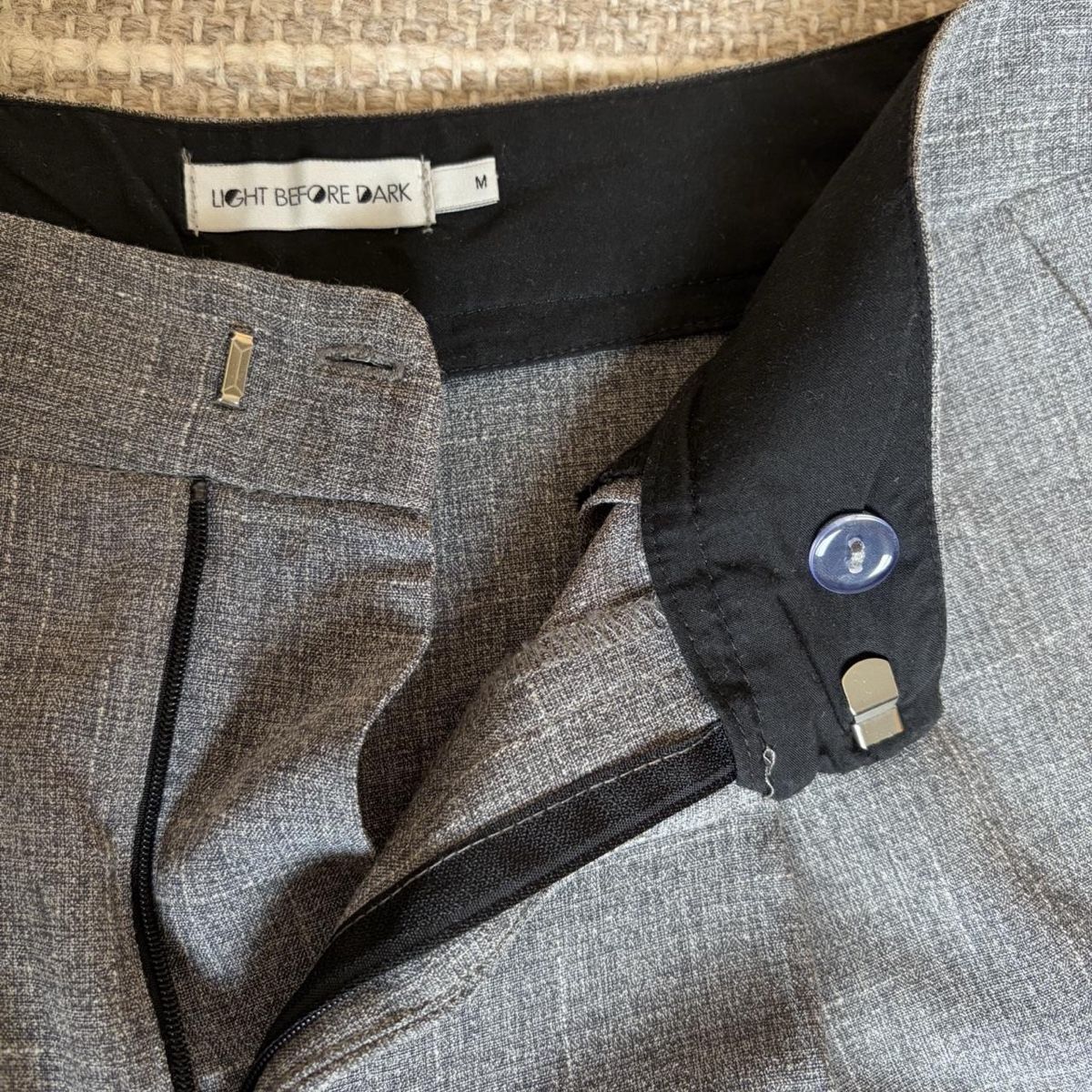 Pantaloni: Grey Pleated Trousers - Size M - Light Before Dark – Usato da Winterthur venduto da nadjaaa17 7