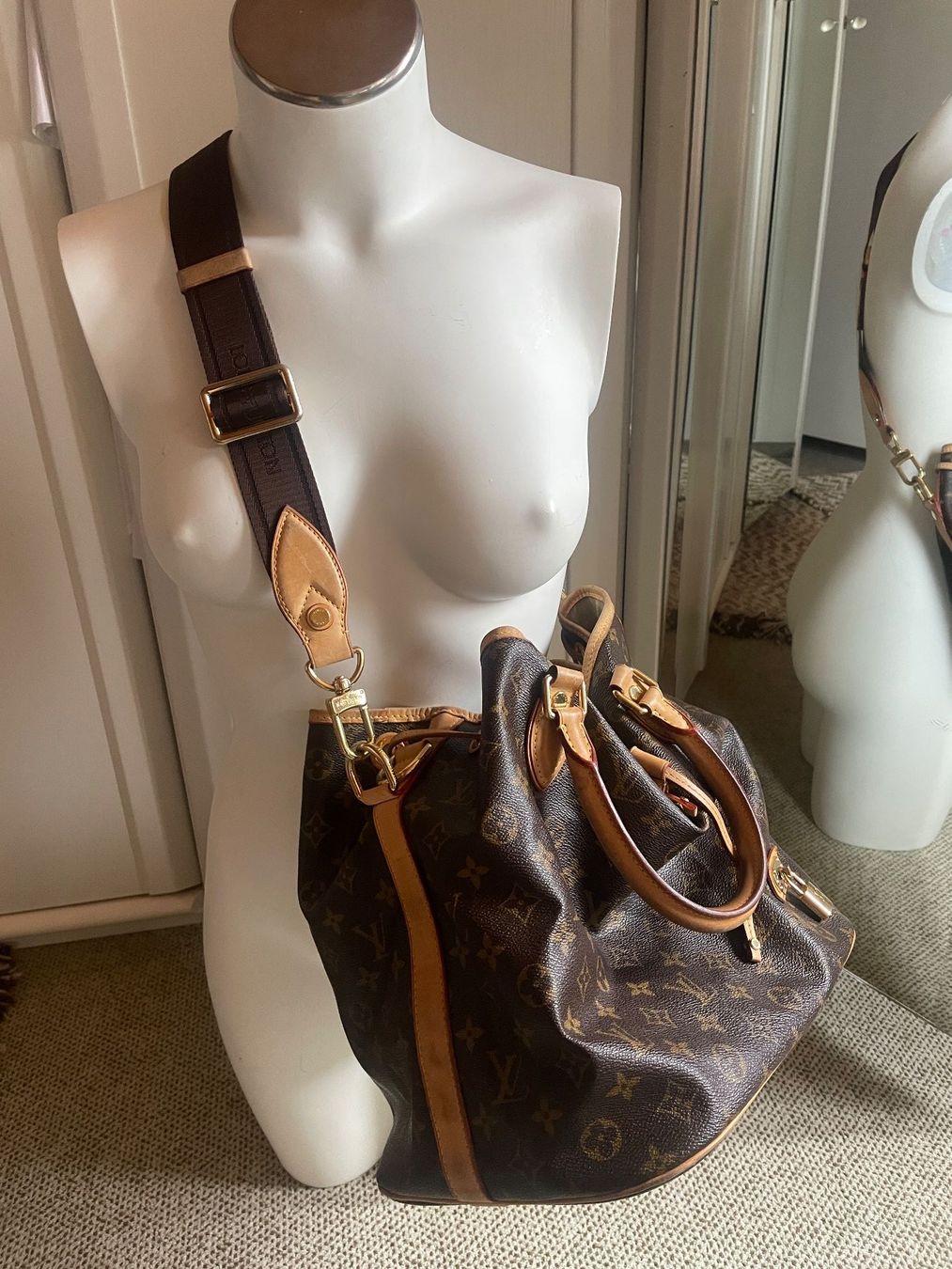 Louis Vuitton Borse da donna: Louis Vuitton Monogram Canvas Neo 2Way – Usato da Volketswil venduto da n_r_5gdf