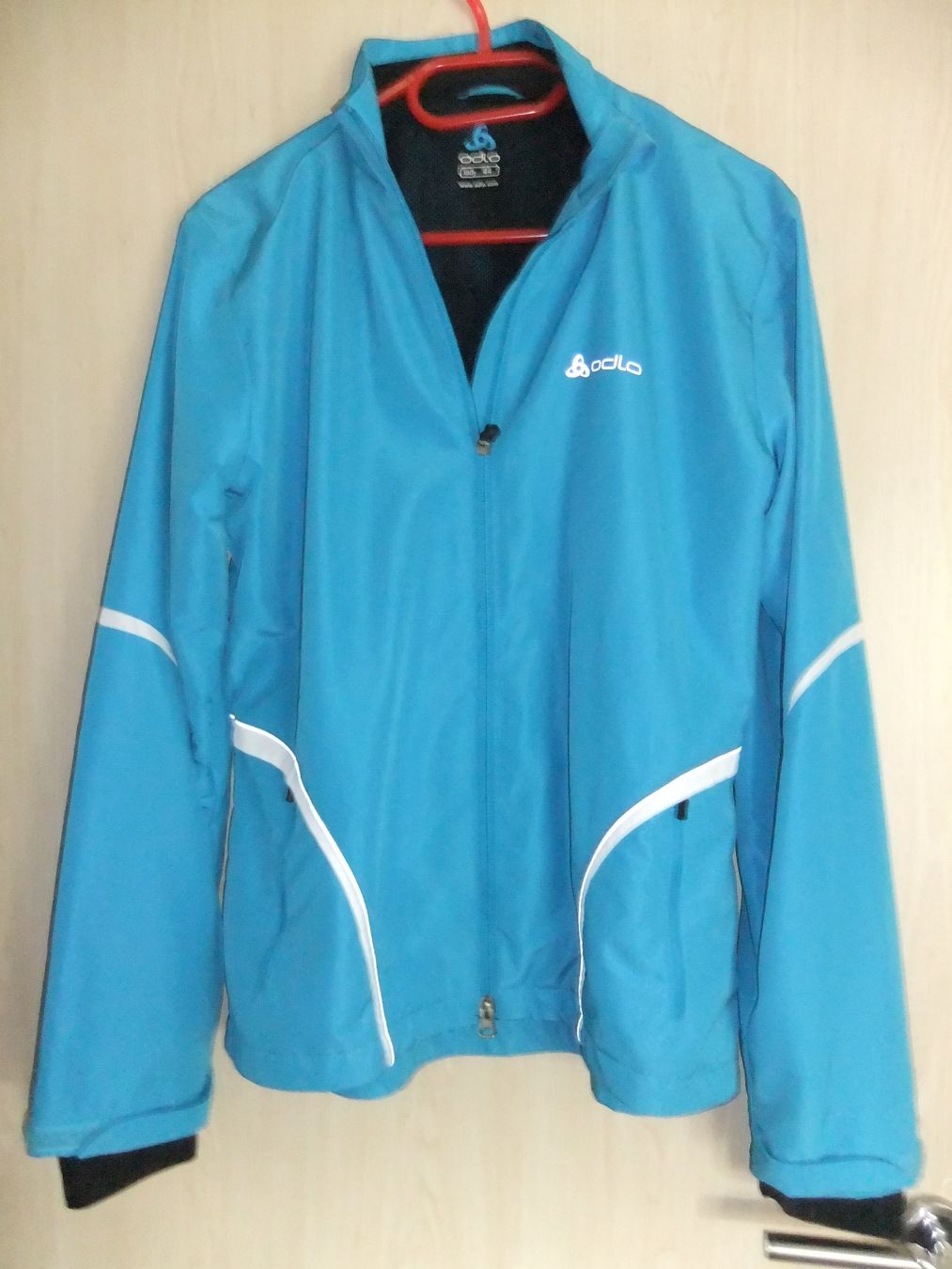 Odlo Giacche: Odlo Damenjacke Gr. 42/44 – Usato da Schleitheim venduto da cabrio58