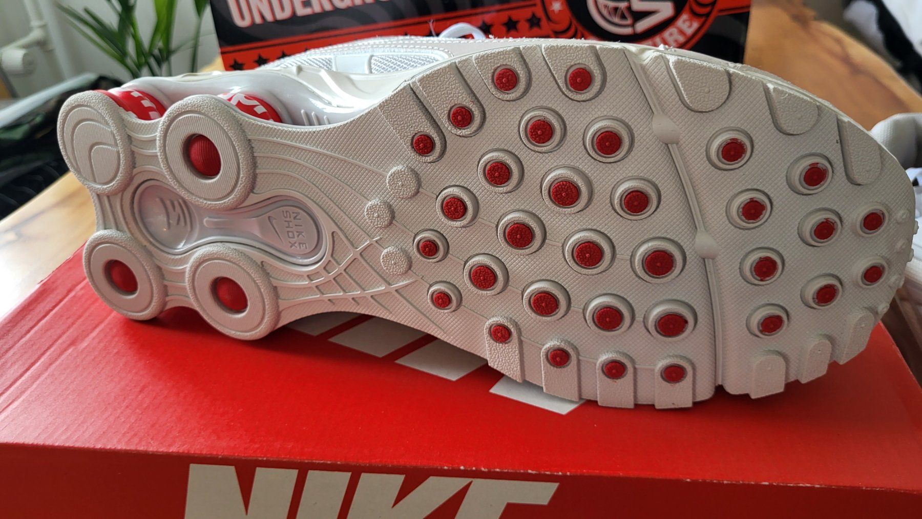 Nike Scarpe da uomo: Nike shox ride 2 X Supreme – Nuovo (secondo la descrizione) da Bern venduto da Sneakerheadz 7