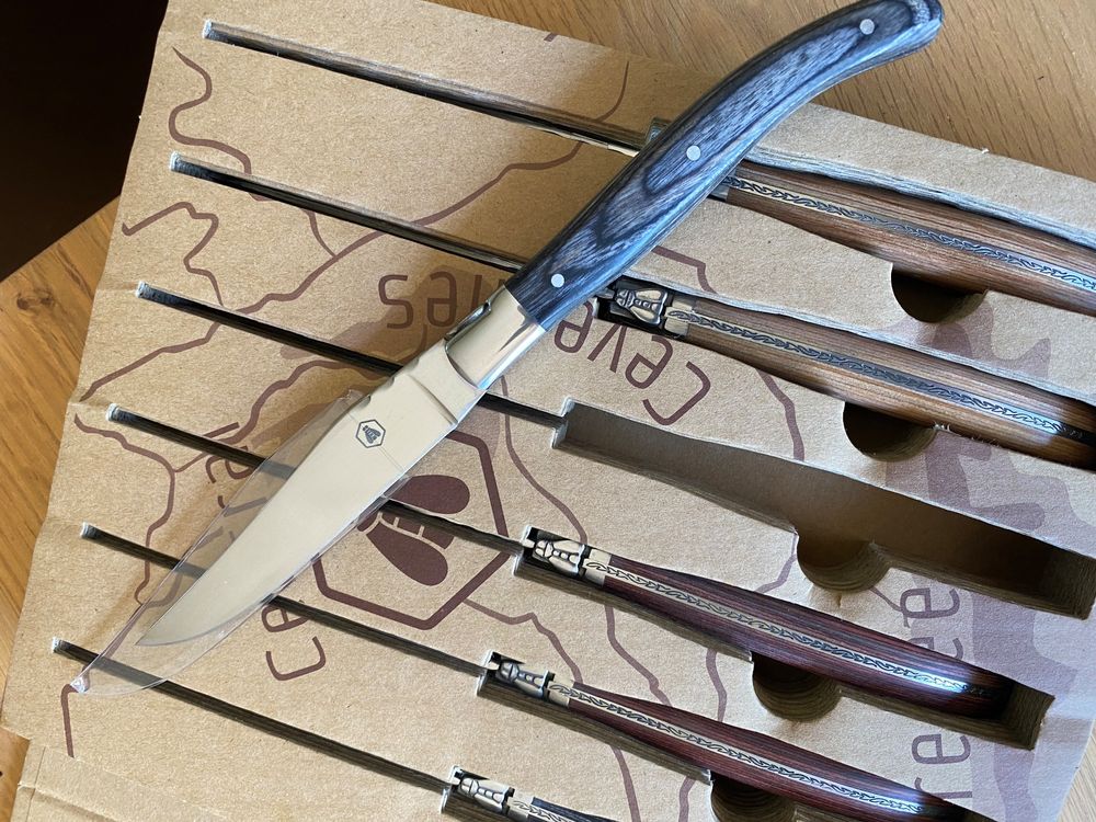 Opinel Taschenmesser No. 8 Luxury Range, Edelstahl, Olivenholz