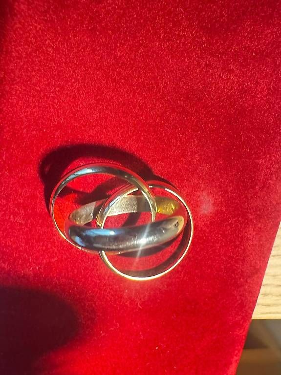 Anelli: BAGUE cartier TRINITY – Usato da Pully venduto da Occasions-luxe.Golay