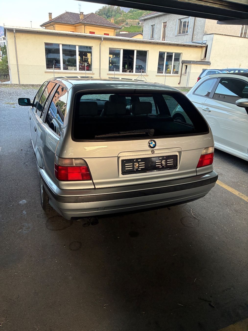BMW Autos: BMW  E36 328 Turing – D'occasion à Tenero par Cadra01 3