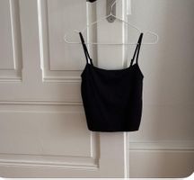 schwarzes Top