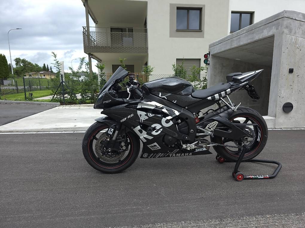 Strada: Yamaha R6 – Usato da Winterthur venduto da luc_7d9j 3