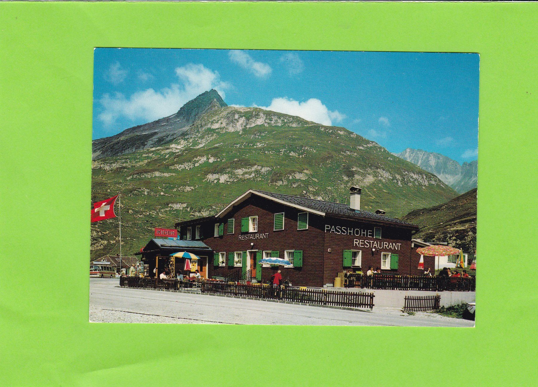 Cartoline postali: Oberalppass-belebt-Restaurant – Usato da St. Peterzell venduto da neckertal
