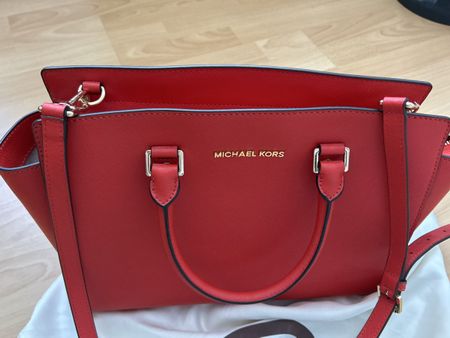 Michael Kors Tasche – Perfekt für den Sommer in Rot!
