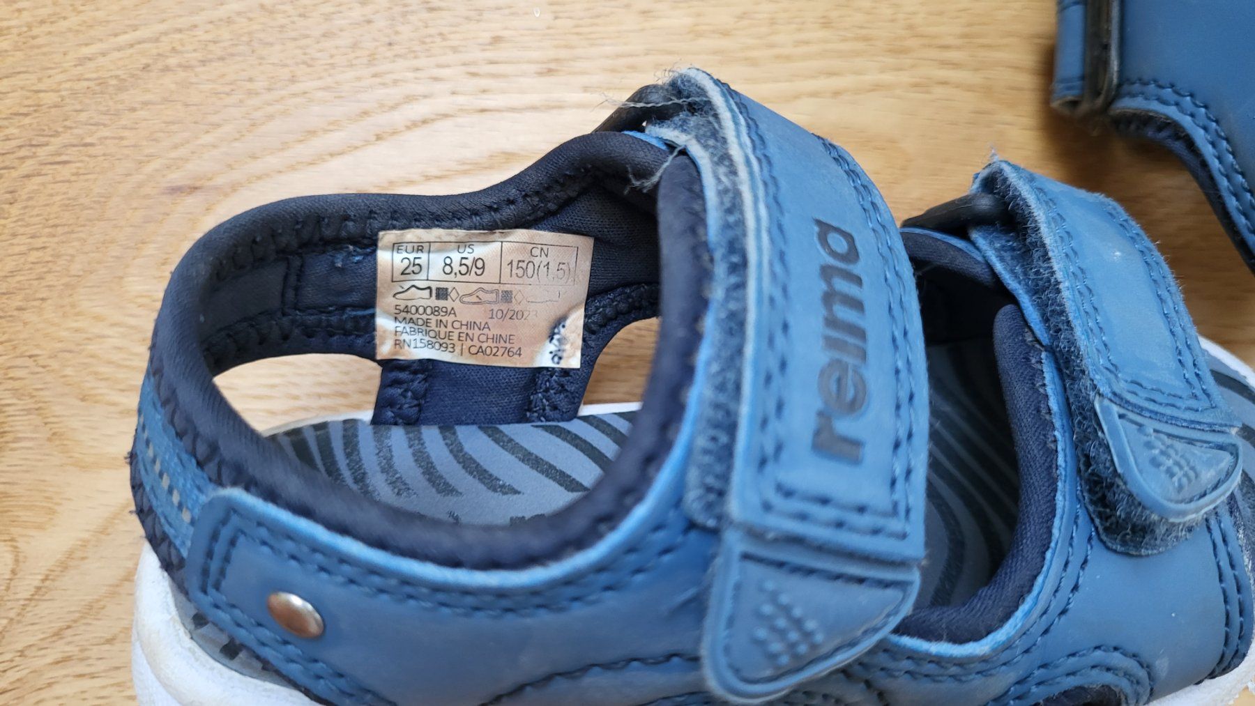 Schuhe für Jungen: Sandalen 3 Paar Grösse 25 – Gebraucht aus Wolfhausen von gab_k6z8 4