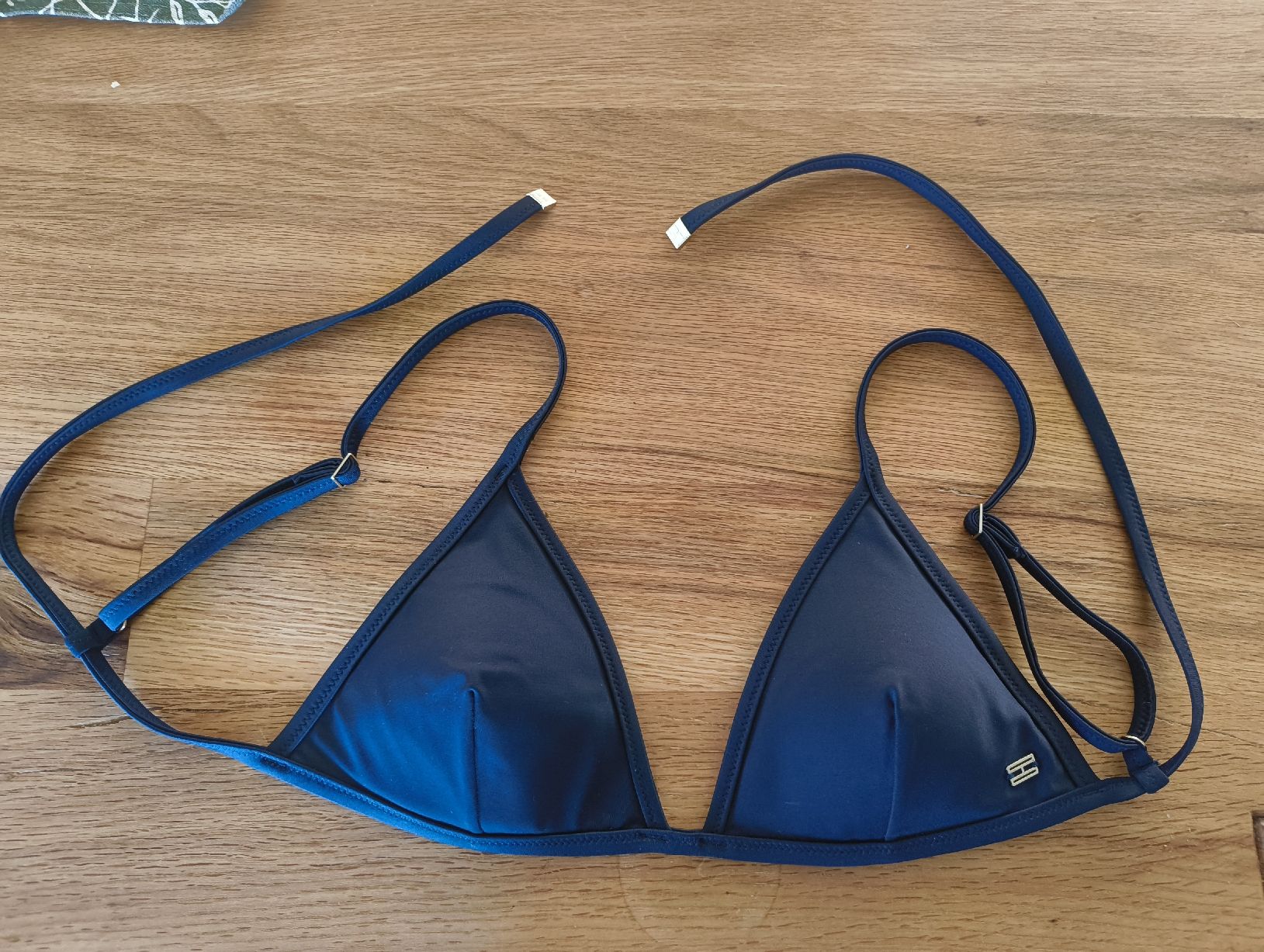 Tommy Hilfiger Badekleider & Bikinis: Neu Tommy Hilfiger Bikini Top S – Neu (gemäss Beschreibung) aus Stein am Rhein von DaOhana 3