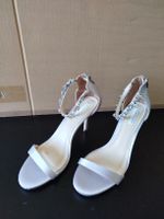 Pumps mit Schmuckstein-Applikationen Grösse 40 