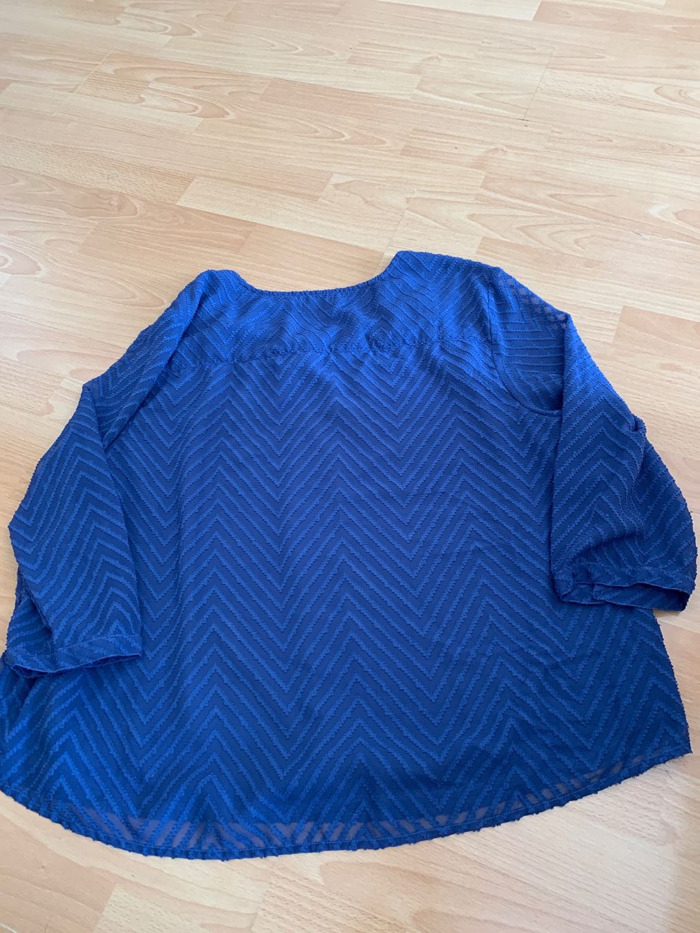 Camicette: Jolie blouse bleue Damart taille 52 – Usato da MEYRIN venduto da Gwendo10 1