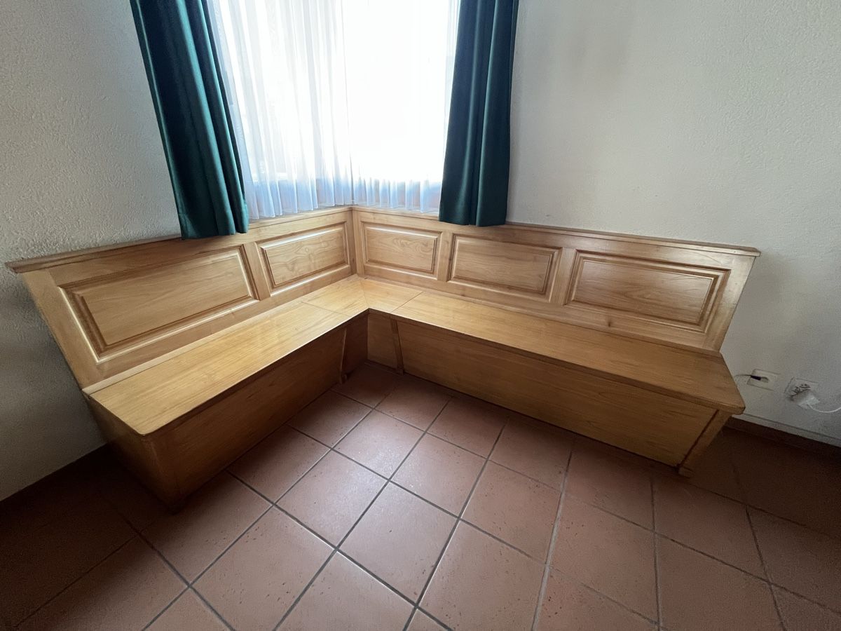 Panchine: Eckbank Kirschholz handgefertigt – Usato da Einsiedeln venduto da sandramon