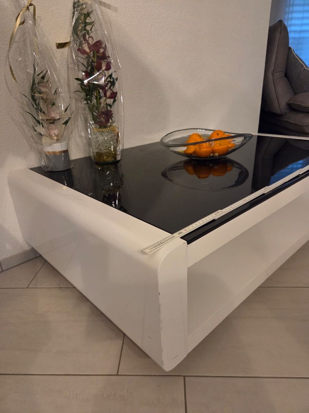 Tische: Salon Tisch – Gebraucht aus Kloten von Fx2000 2