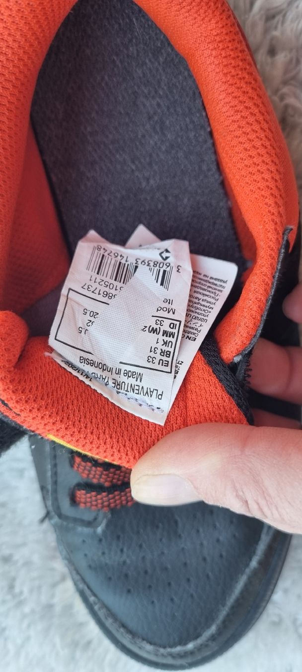 Decathlon Schuhe für Jungen: Basket decathlon T.33 – Gebraucht aus villaz st pierre von deborah9_ho 2