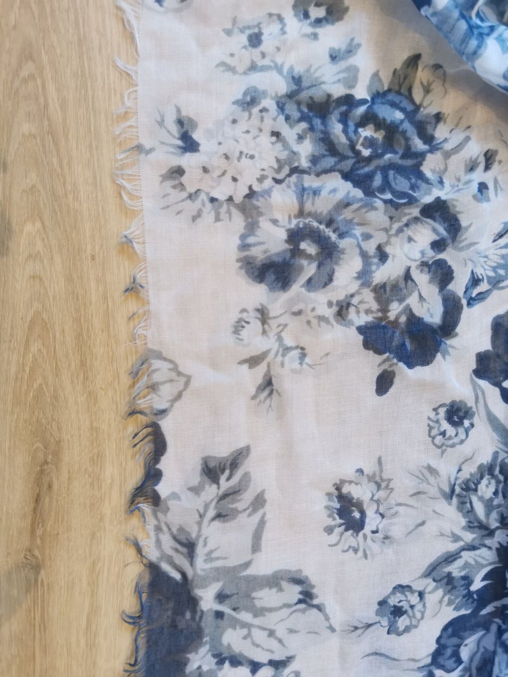 Foulards, Tücher & Schals: Foulard Damen – Gebraucht aus Grosswangen von Weidhof6 1