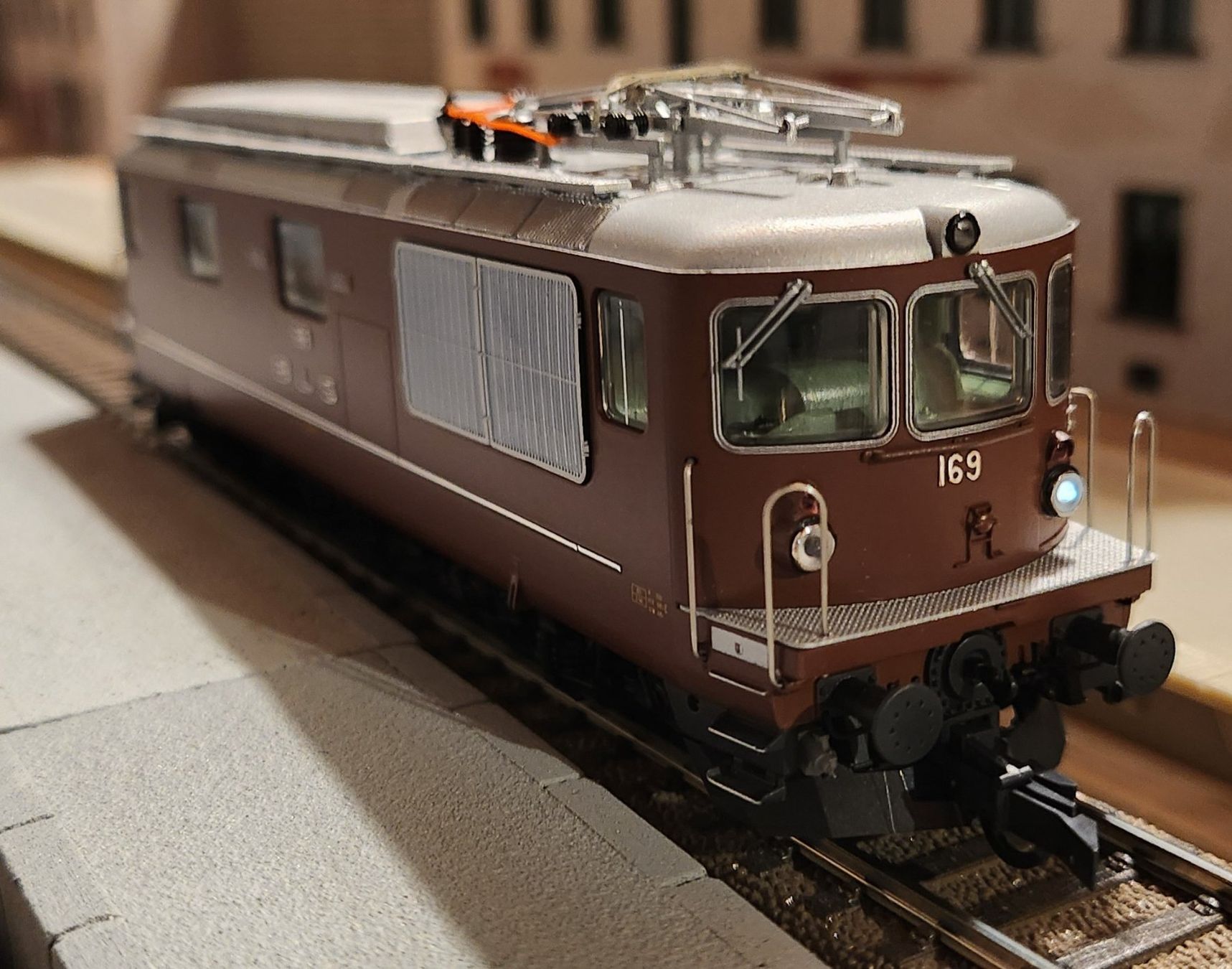 Roco Modellini di ferrovie: Roco BLS Re 4/4 169 DCC Sound – Nuovo (secondo la descrizione) da Wittenwil venduto da ced_q8j7 7