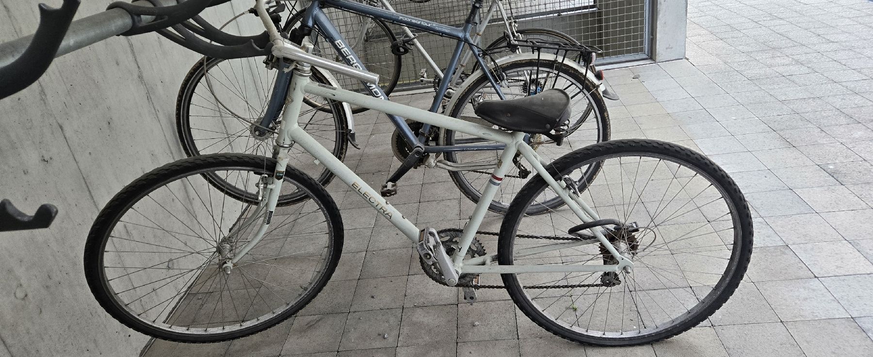 Biciclette: Velo / Fahrrad – Difettoso da Zürich venduto da PrBn