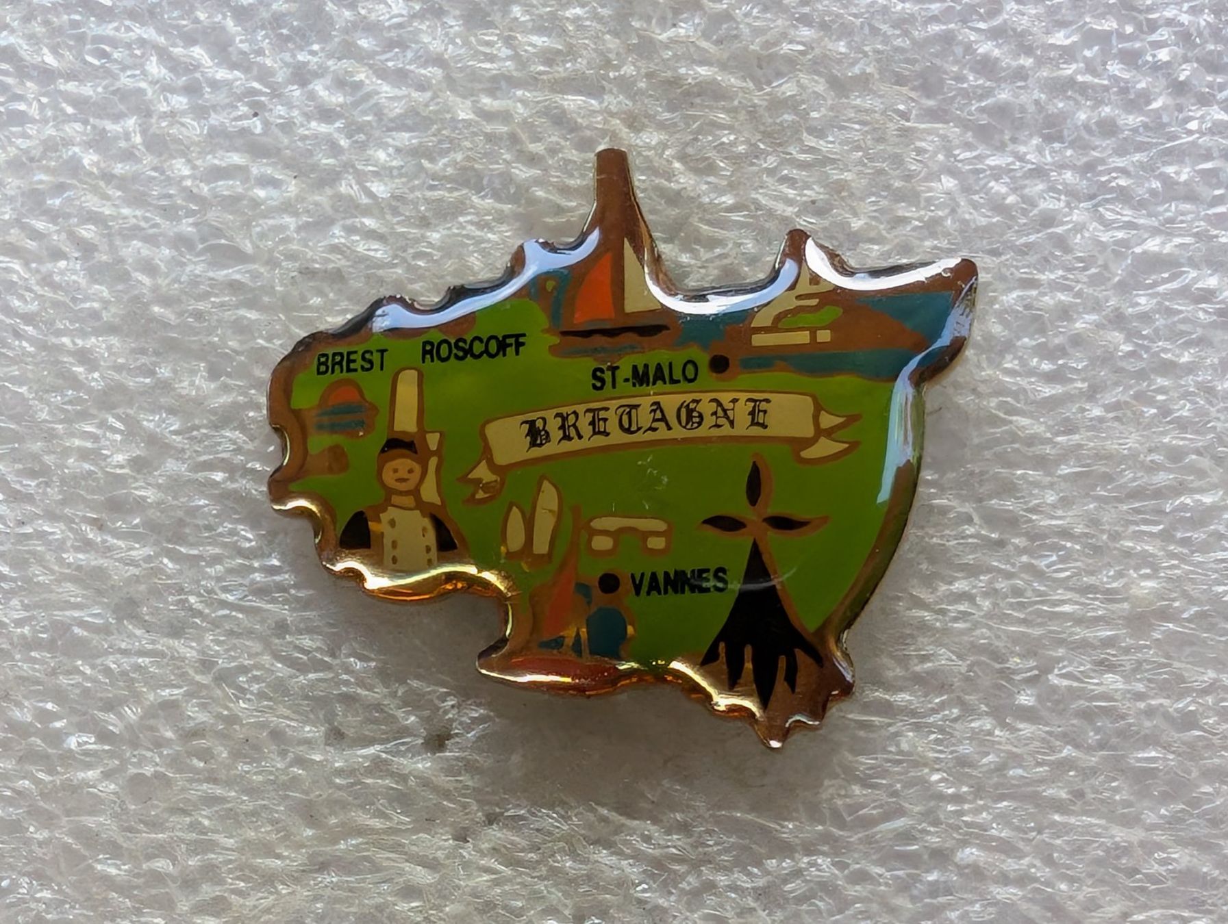 Placchette & Badge: Ansteckpin 47: – Usato da Oppligen venduto da Pin-Fall-Shop