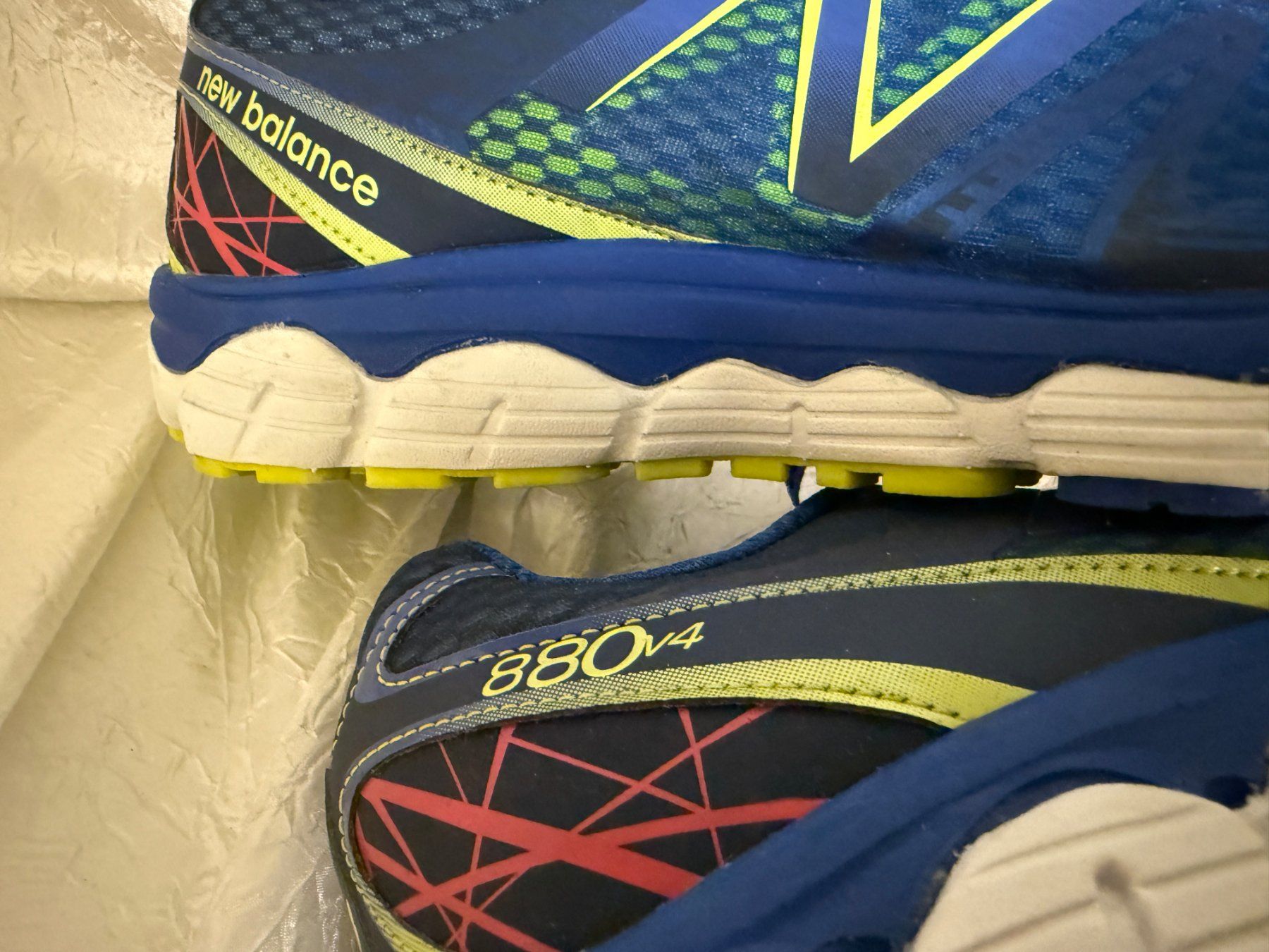 New Balance Scarpe da uomo: New Balance Laufschuhe 880v4 Grösse 45 neuwertig – Nuovo (secondo la descrizione) da Schlieren venduto da Stadtammannamt_8952 2