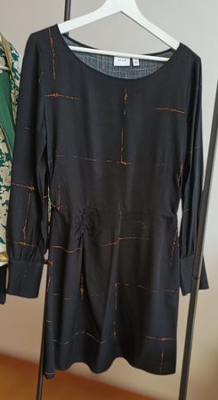 Robe courte Vila noire à motifs