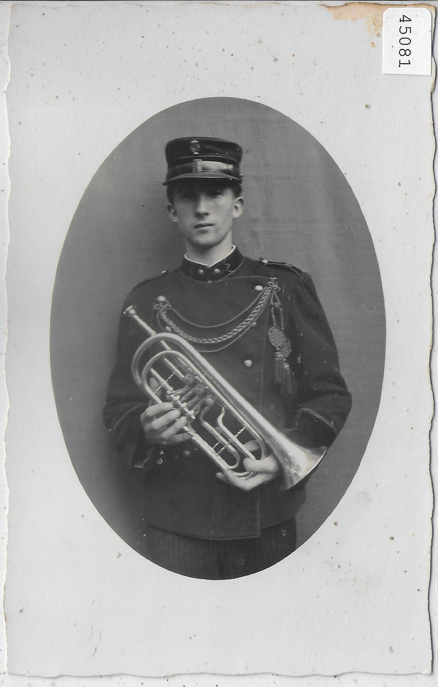 Ansichtskarten: Trompeter in Uniform – Gebraucht aus Ettingen von Kartenplanet