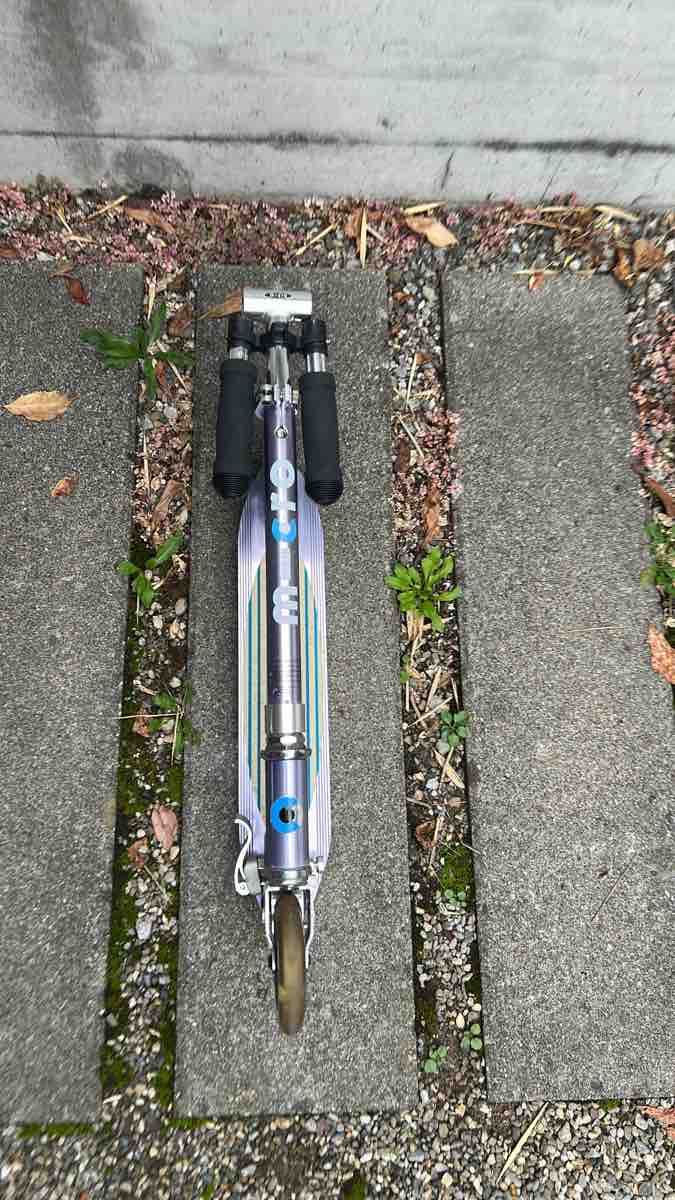 Micro Kickboard: Micro Kickboard Trottinett Sprite LED – Gebraucht aus Meilen von sigima 5