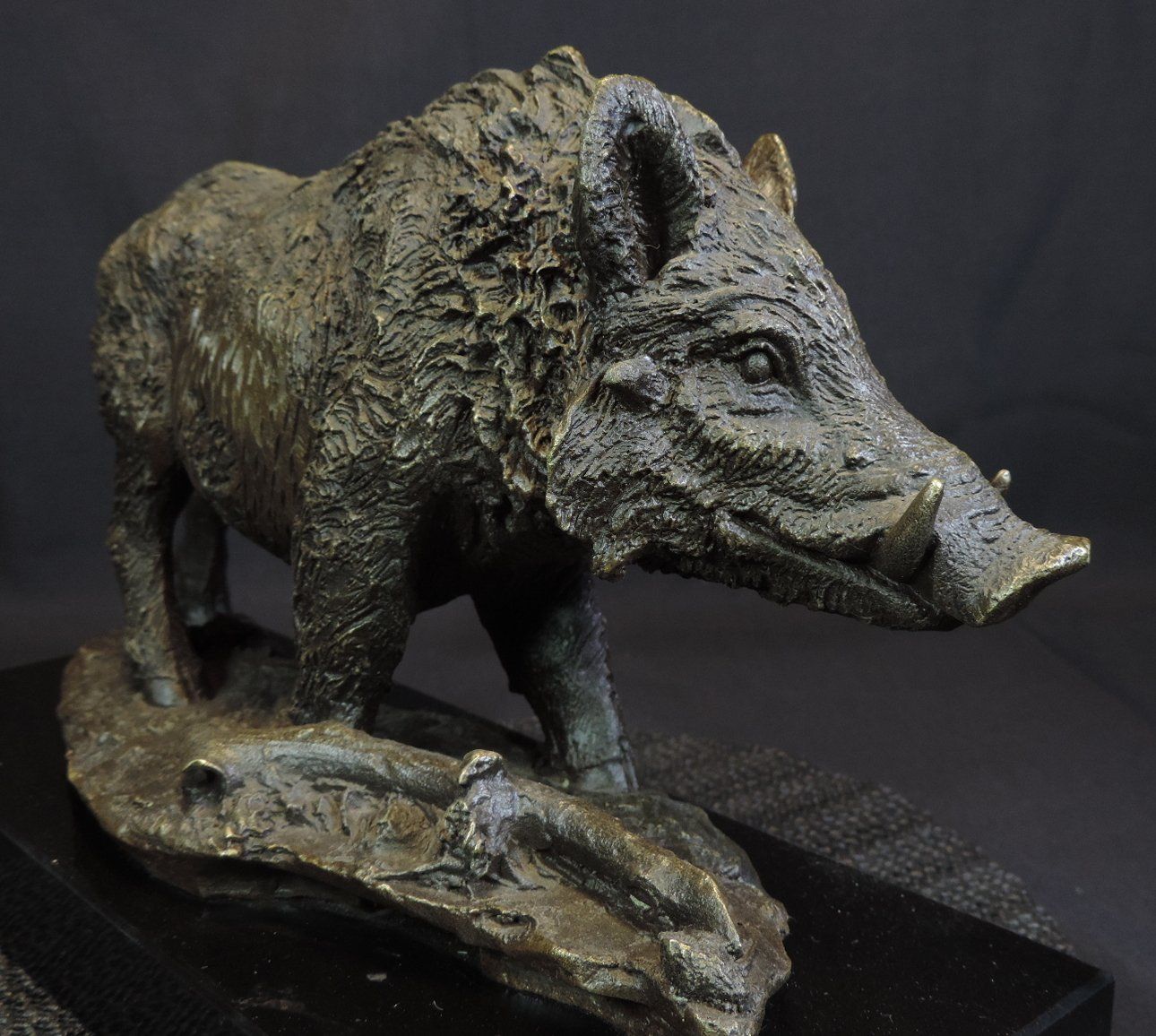 Statuette: Signierte Bronze Figur, Wilschwein – Usato da Duggingen venduto da roterbambus 2
