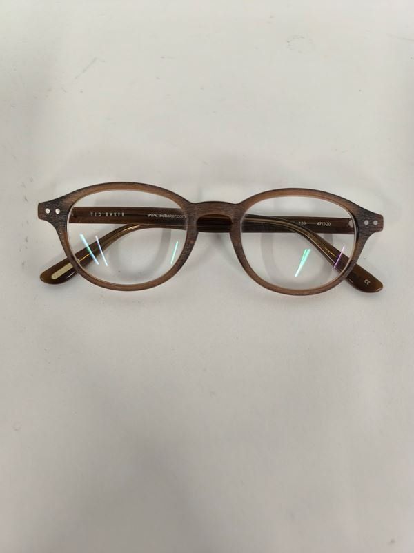 Brillen & Gläser: TED BAKER koriegiertes Brille – Gebraucht aus Rüti ZH von Restwert_Rueti_ZH