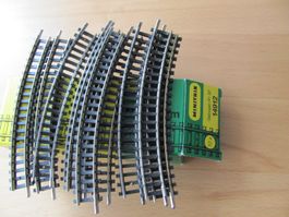 Minitrix Geb. Geleis R1 30 = Grad/ 14912