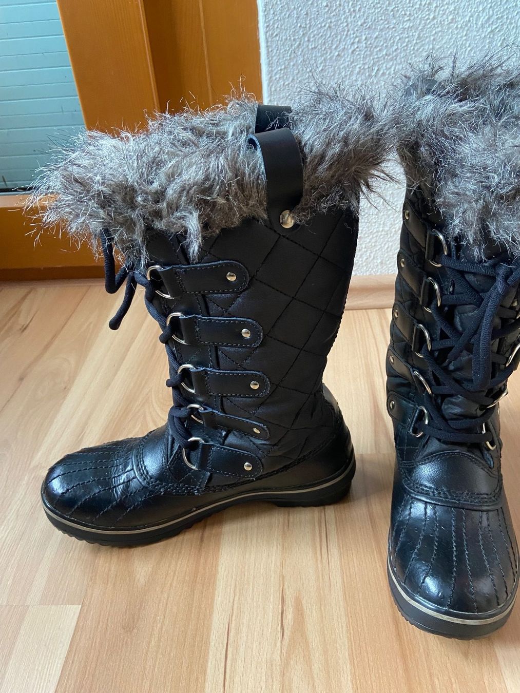 Sorel Damenschuhe: Winterstiefel Sorel wasserdicht Grösse 37,5 – Gebraucht aus Hausen AG von dege02 2